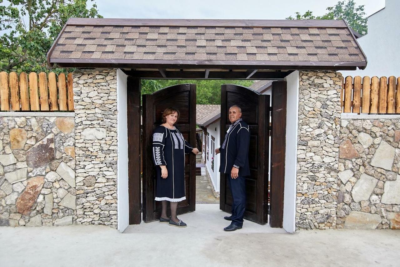 Hotel Valea Stancii Trebujeni Exteriér fotografie